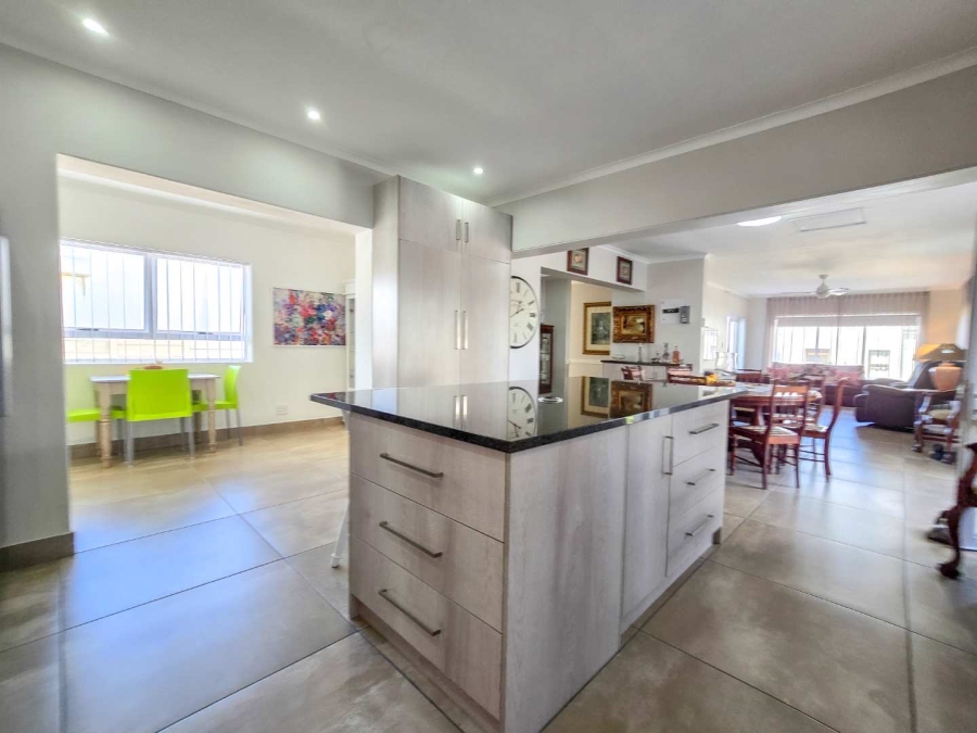 4 Bedroom Property for Sale in Jongensfontein Western Cape